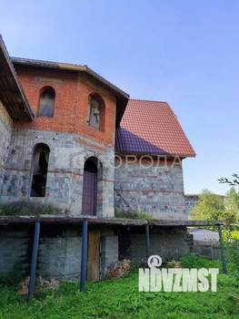 Дом 540м², 2-этажный, участок 10 сот.  