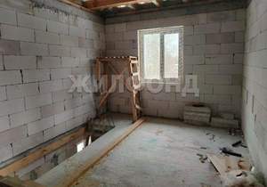 Дом 138м&sup2;, 2-этажный, участок 4 сот.  