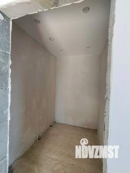 Дом 100м&sup2;, 2-этажный, участок 3 сот.  