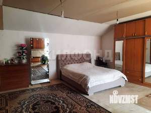 Дом 130м&sup2;, 2-этажный, участок 4 сот.  