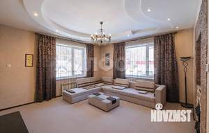 Дом 278м&sup2;, 3-этажный, участок 6 сот.  