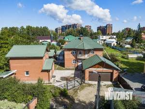 Дом 250м², 3-этажный, участок 10 сот.  
