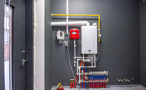 Дом 200м&sup2;, 1-этажный, участок 8 сот.  