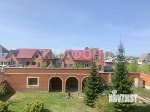 Коттедж 438м², 3-этажный, участок 10 сот.  