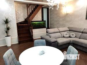 Таунхаус 230м², 3-этажный, участок 3 сот.  