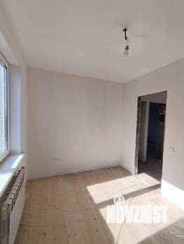 Дом 100м&sup2;, 2-этажный, участок 3 сот.  