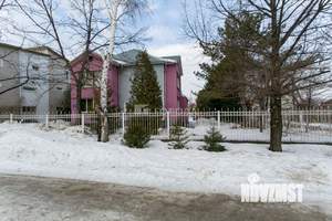 Дом 264м², 2-этажный, участок 12 сот.  