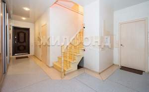 Дом 340м², 2-этажный, участок 10 сот.  