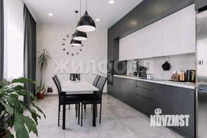 Дом 220м&sup2;, 2-этажный, участок 2 сот.  