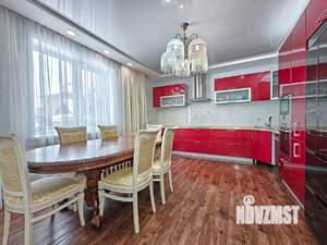 Коттедж 300м&sup2;, 3-этажный, участок 8 сот.  