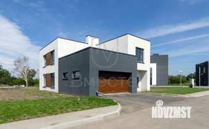 Коттедж 270м², 2-этажный, участок 6 сот.  