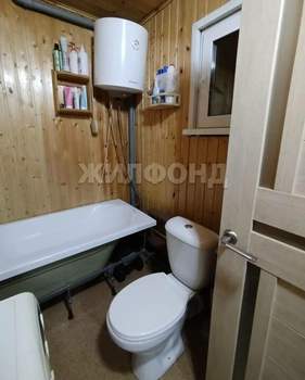 Дом 38м&sup2;, 2-этажный, участок 9 сот.  