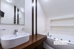 Таунхаус 307м&sup2;, 4-этажный, участок 1 сот.  