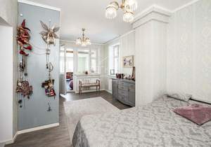 Дом 450м&sup2;, 3-этажный, участок 10 сот.  