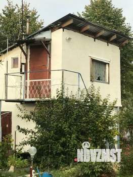 Дом 30м&sup2;, 2-этажный, участок 4 сот.  