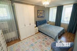 Коттедж 280м², 2-этажный, участок 14 сот.  