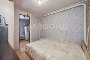 Дом 60м&sup2;, 2-этажный, участок 5 сот.  