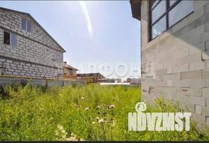 Коттедж 220м², 2-этажный, участок 6 сот.  