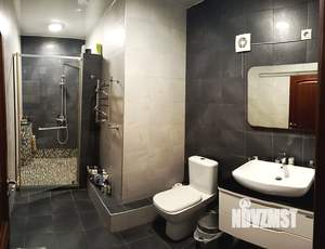 Коттедж 290м&sup2;, 3-этажный, участок 10 сот.  