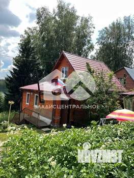 Дом 80м², 2-этажный, участок 6 сот.  