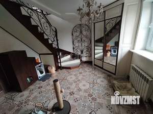 Дом 210м², 3-этажный, участок 7 сот.  