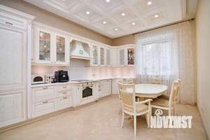 Коттедж 610м², 4-этажный, участок 12 сот.  