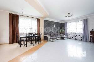 Коттедж 340м², 3-этажный, участок 10 сот.  