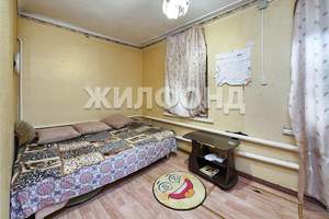 Дом 45м&sup2;, 2-этажный, участок 4 сот.  