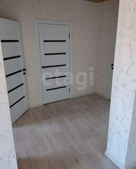 Дом 210м&sup2;, 2-этажный, участок 6 сот.  