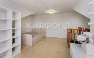 Дом 45м², 2-этажный, участок 6 сот.  