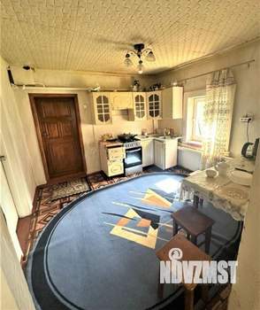 Дом 80м&sup2;, 2-этажный, участок 5 сот.  