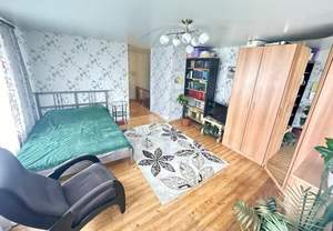 Дом 60м², 2-этажный, участок 5 сот.  