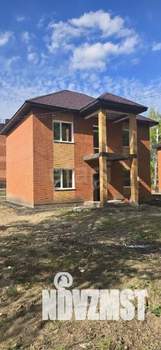 Дом 180м&sup2;, 2-этажный, участок 5 сот.  