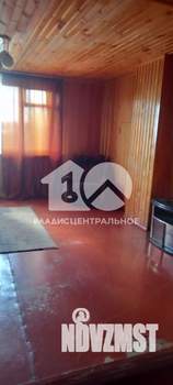 Дом 200м², 3-этажный, участок 8 сот.  
