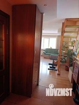 Дом 284м&sup2;, 2-этажный, участок 4 сот.  