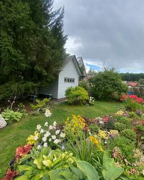 Дом 60м&sup2;, 2-этажный, участок 9 сот.  