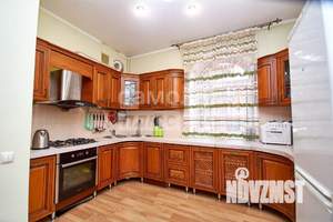 Коттедж 357м², 4-этажный, участок 15 сот.  