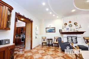 Коттедж 550м², 3-этажный, участок 13 сот.  