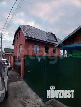 Дом 235м&sup2;, 3-этажный, участок 6 сот.  