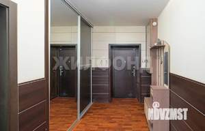 Дом 221м², 2-этажный, участок 5 сот.  