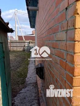 Дом 100м², 2-этажный, участок 6 сот.  