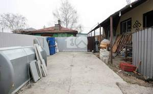 Дом 200м&sup2;, 3-этажный, участок 4 сот.  