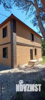 Коттедж 206м&sup2;, 3-этажный, участок 7 сот.  