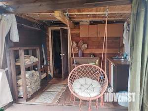 Дом 30м&sup2;, 2-этажный, участок 6 сот.  