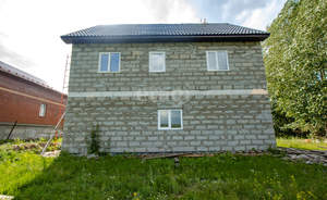 Дом 210м², 3-этажный, участок 5 сот.  