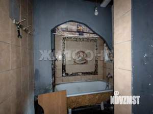 Дом 100м&sup2;, 2-этажный, участок 7 сот.  