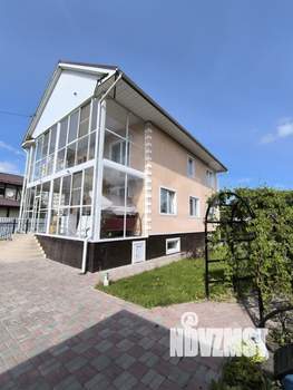 Дом 212м&sup2;, 3-этажный, участок 7 сот.  