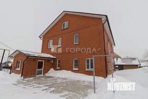 Дом 211м², 3-этажный, участок 6 сот.  