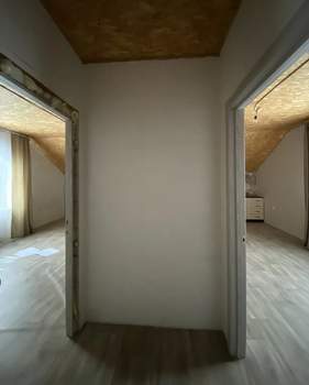 Дом 189м&sup2;, 3-этажный, участок 5 сот.  