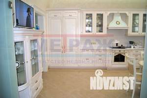 Коттедж 600м², 3-этажный, участок 12 сот.  